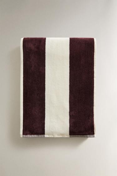 SERVIETTE DE PLAGE RAYURES - Bordeaux de Zara - Image 1