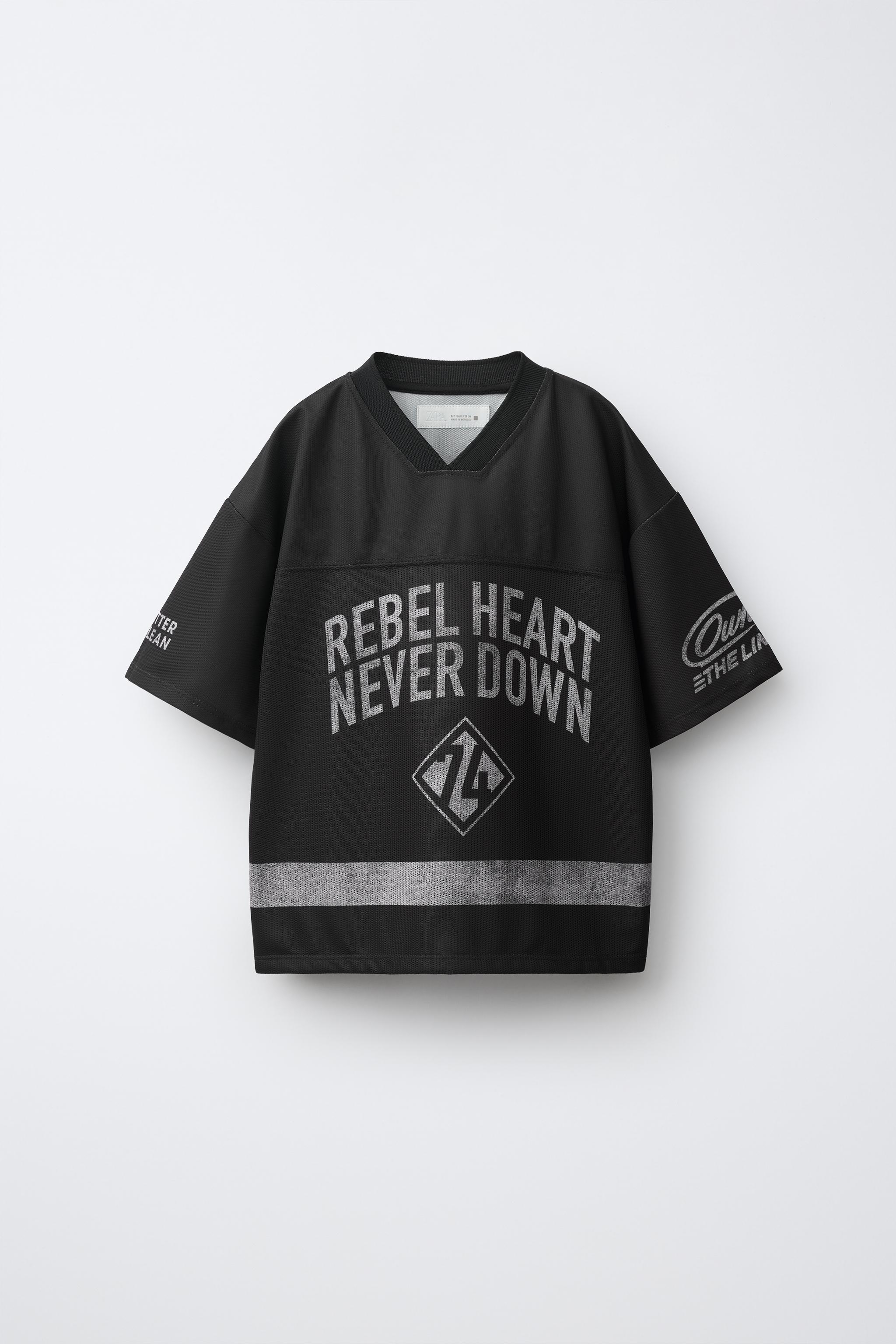 T-SHIRT EN RÉSIILLE À INSCRIPTION IMPRIMÉE