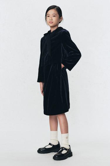 ROBE EN VELOUR SOSHIOTSUKI x ZARA - Bleu marine foncé de Zara - Image 2