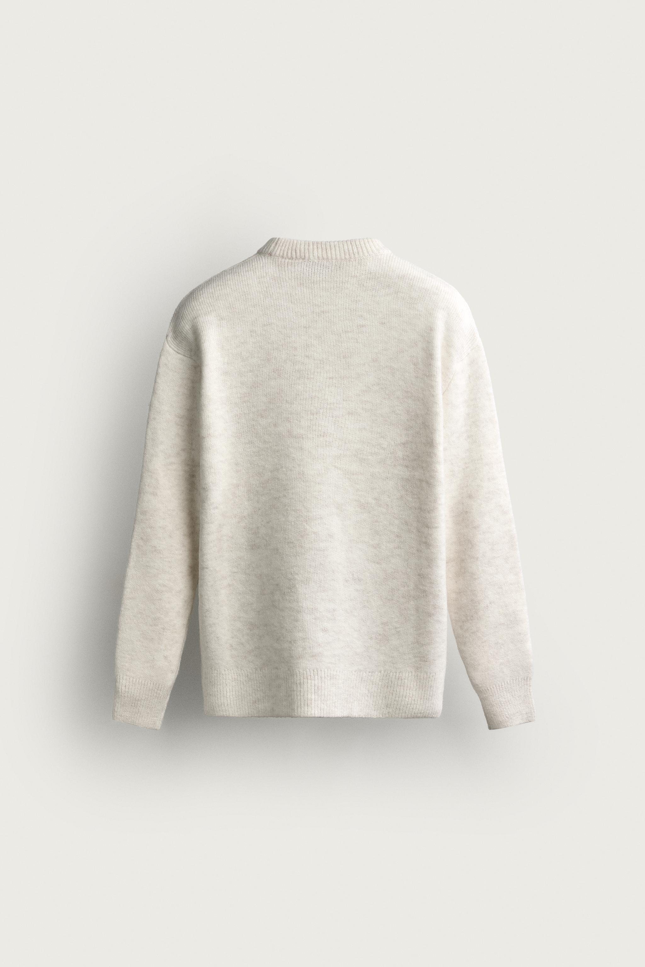 PULL TEXTURÉ AVEC LAINE