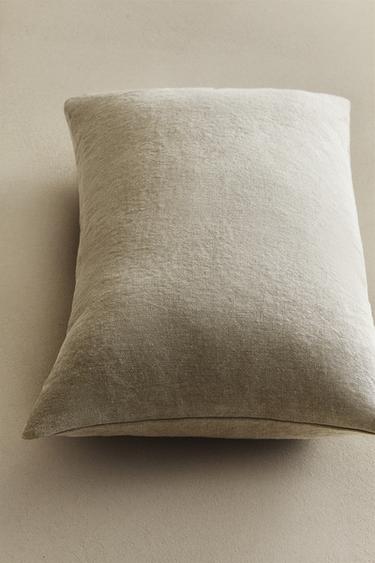 HOUSSE DE COUSSIN LIN EFFET DÉLAVÉ - Beige clair de Zara - Image 3