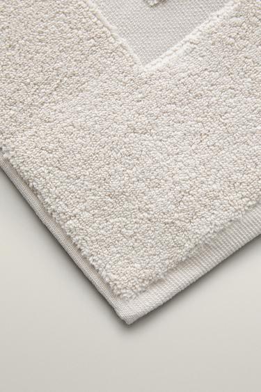 SOFT TERRY BATH MAT — Light sand 2