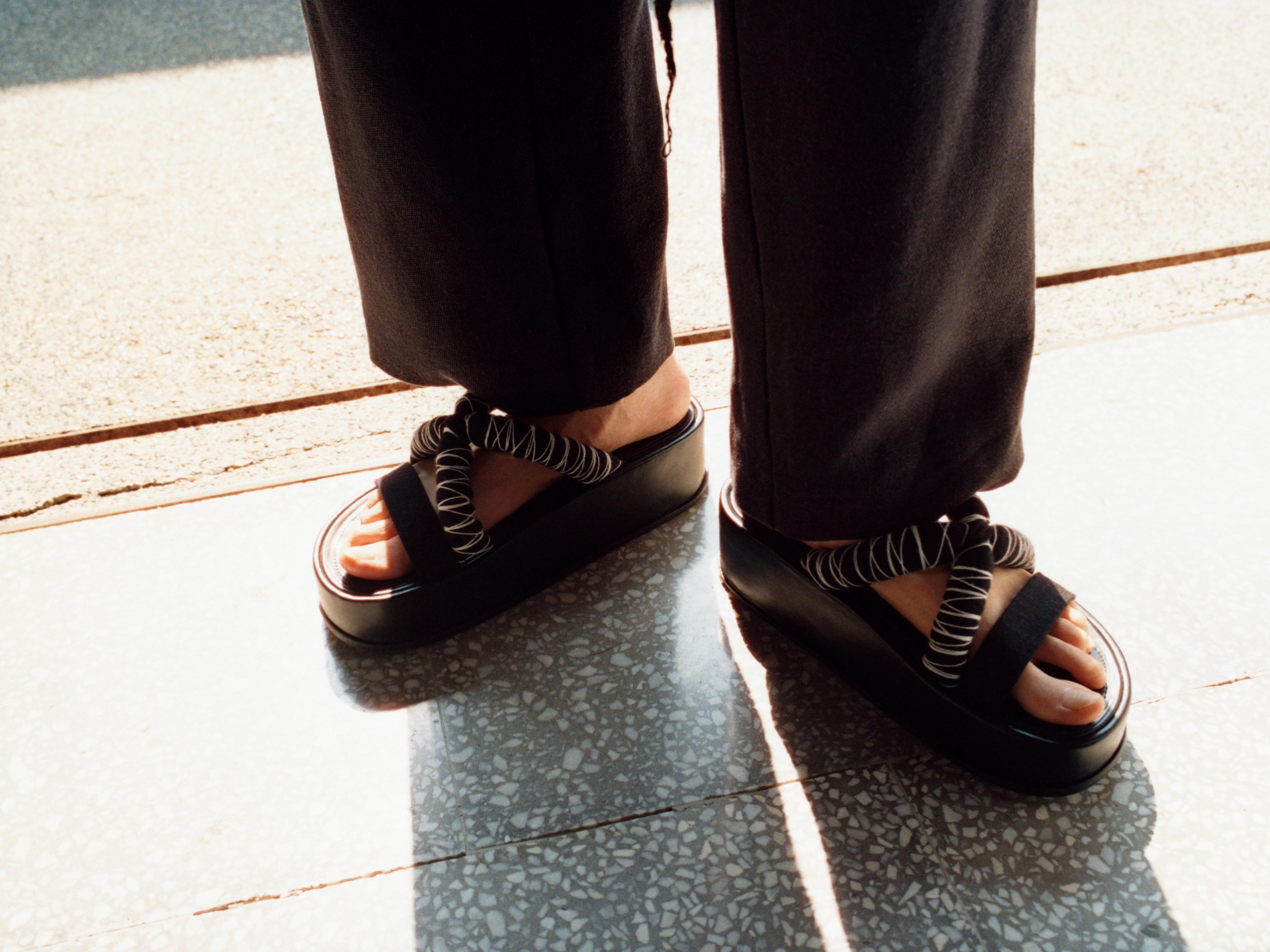 ZARA ザラ VIBRAM レザーサンダル 27.6cm ビブラム 43