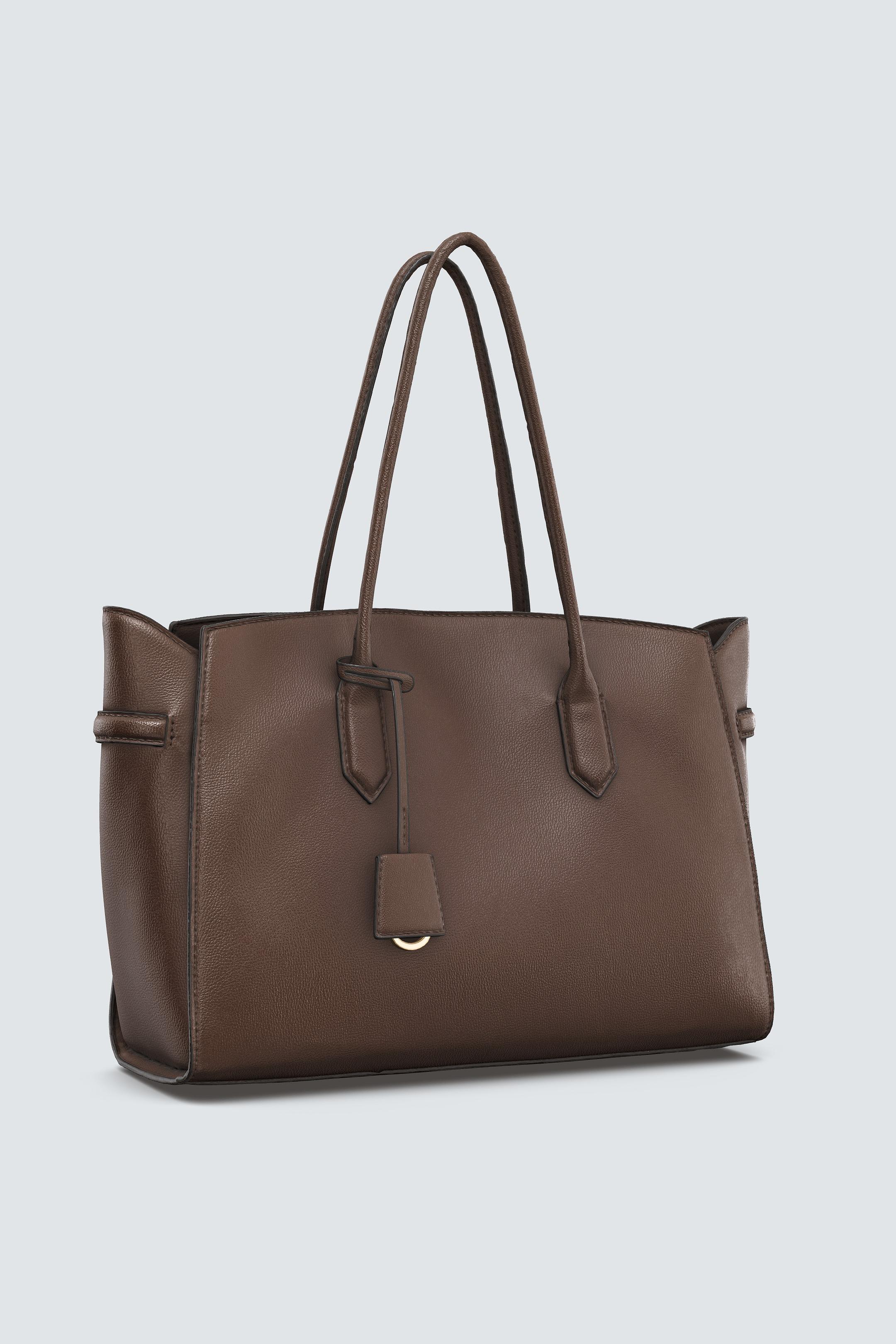 SHOPPER DE HOMBRO - Chocolate de Zara