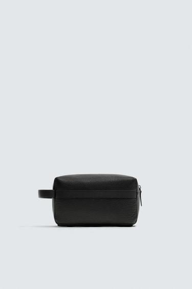 LEATHER TOILETRY BAG - Black by Zara