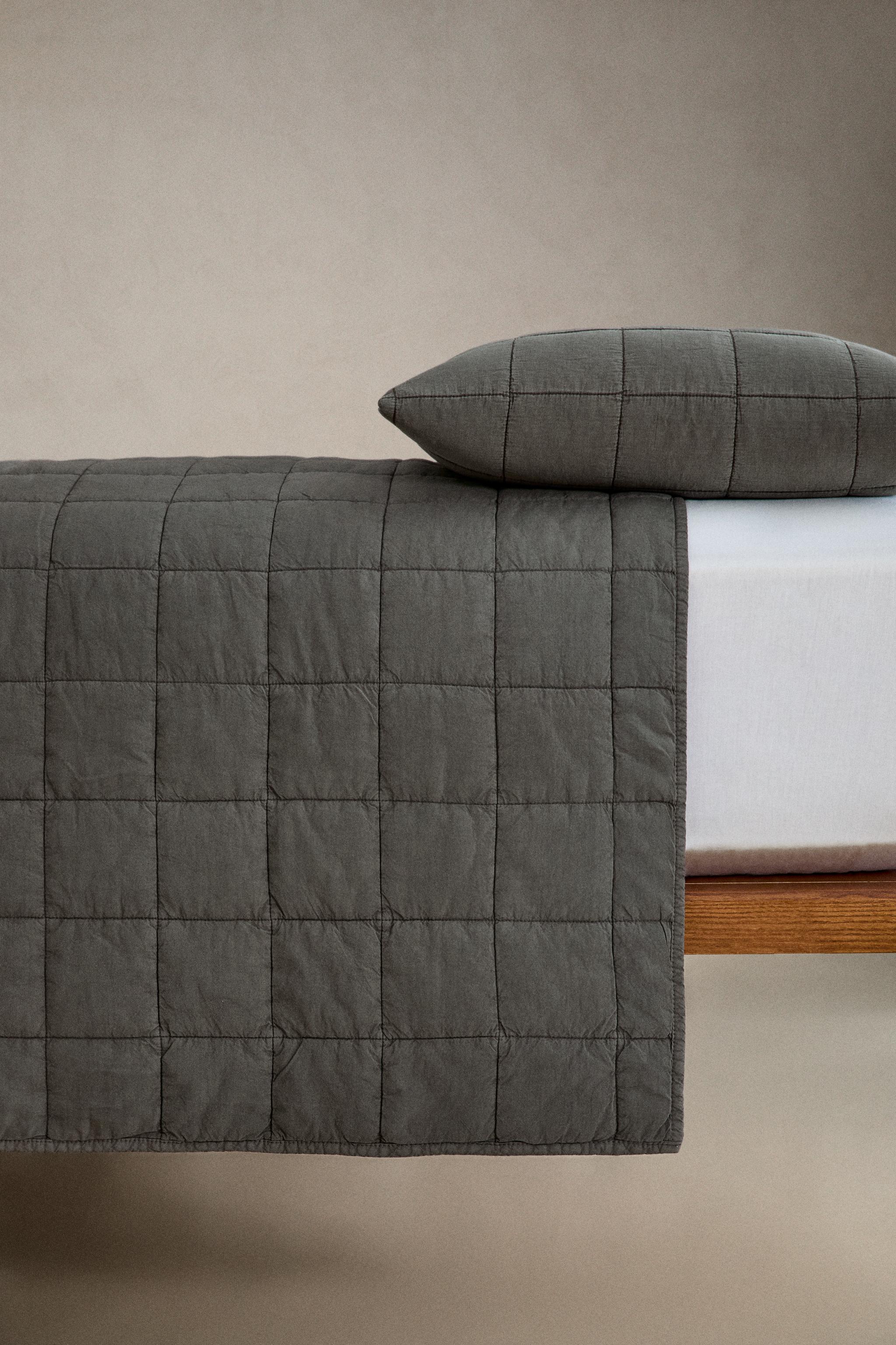 ÉDREDON À CARREAUX EN PERCALE DE COTON (180 FILS)