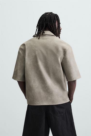 SURCHEMISE EN MATIÈRE SYNTHÉTIQUE - Gris / Naturel de Zara - Image 2
