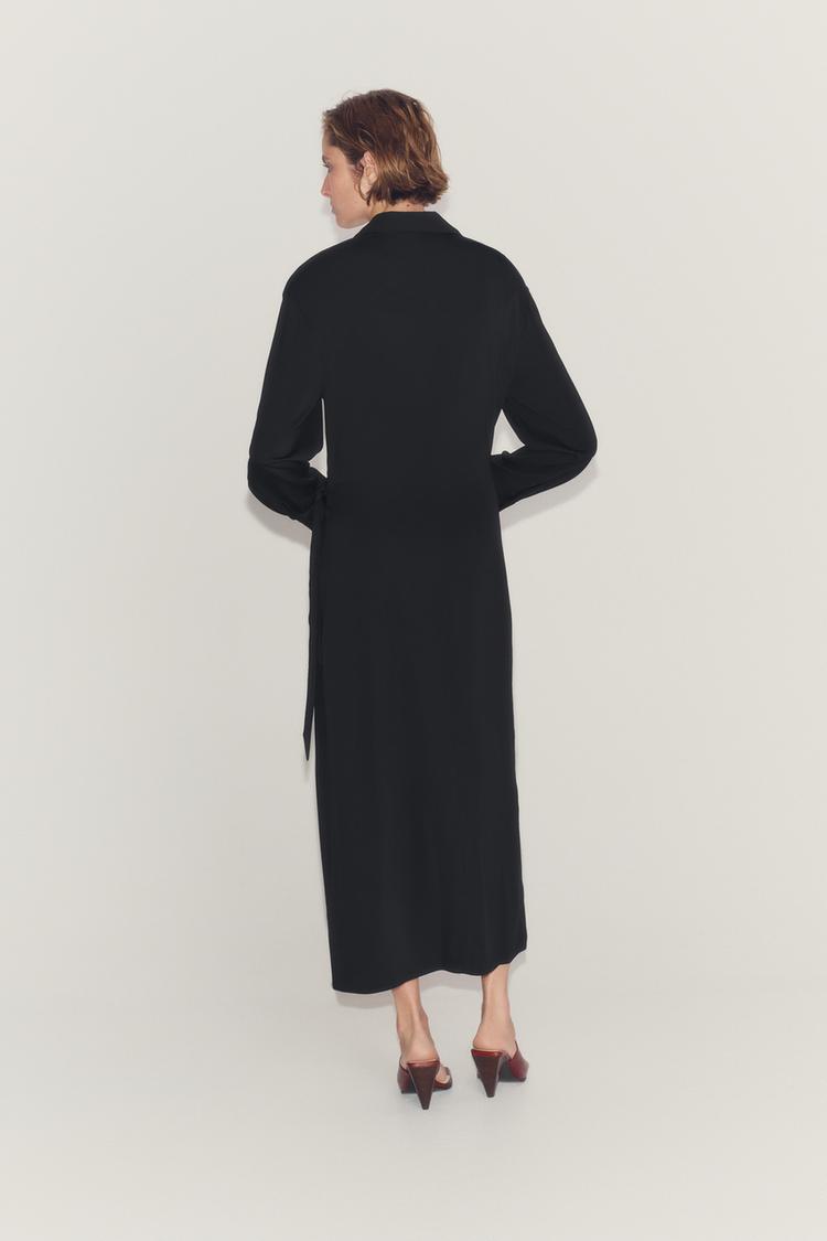 Vestido de satén con nudo de la colección ZW 4