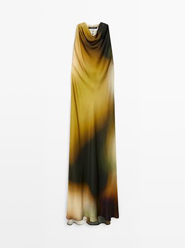 Vestido largo cuello halter estampado - Aceite de Zara