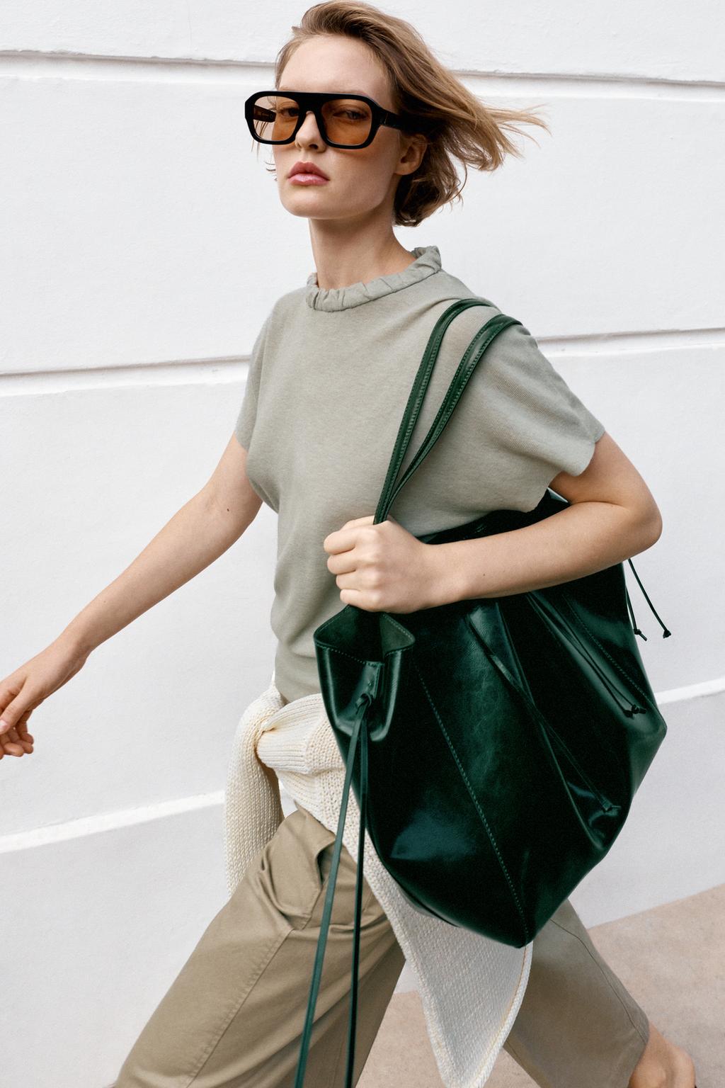 GATHERED TOTE BAG