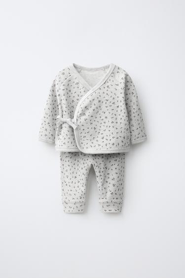 ENSEMBLE T-SHIRT ET PANTALON WAFFLE IMPRIMÉ À FLEURS - Gris chiné de Zara