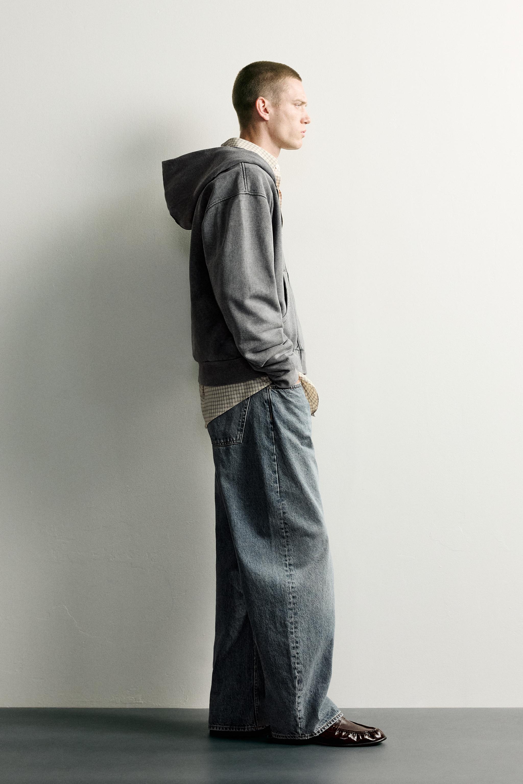 BOXY FIT BASIC ZIP-UP HOODIE