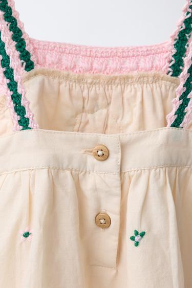 KLEID MIT BLUMENSTICKEREI - Cremefarben von Zara