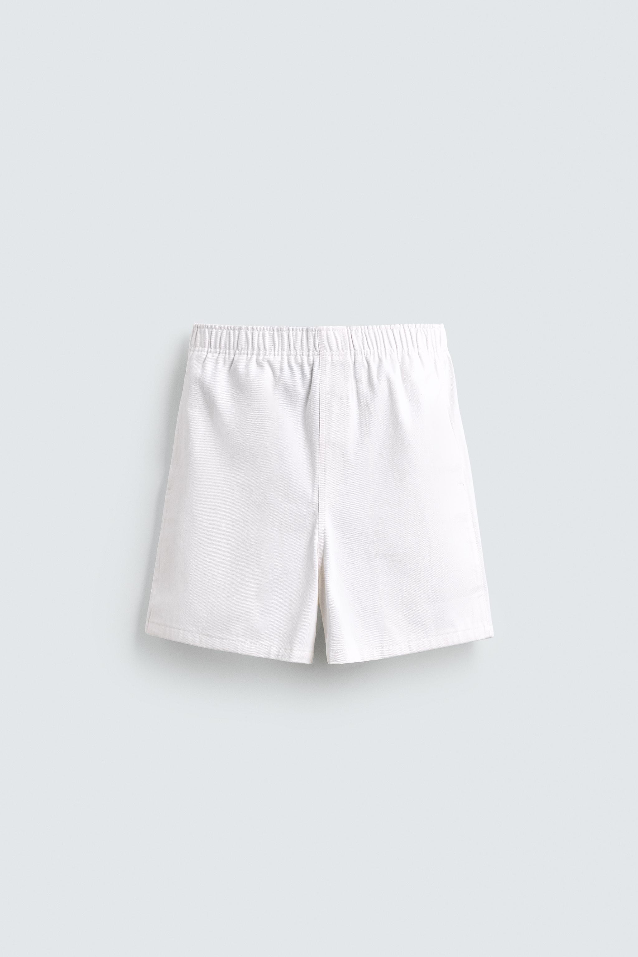TEXTURED RELAXED FIT BERMUDA SHORTS — White