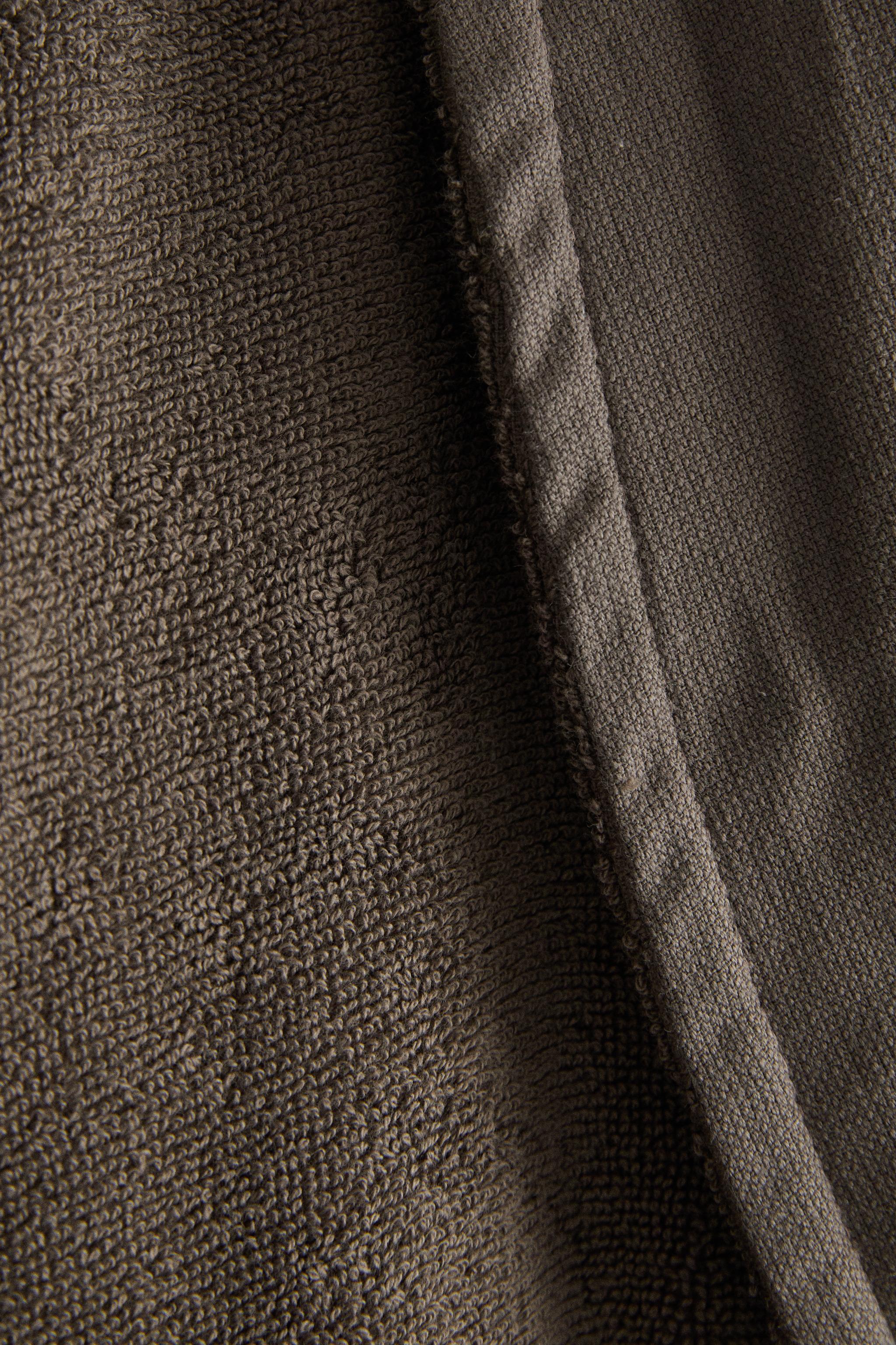COTTON BATHROBE WITH APPLIQUÉ