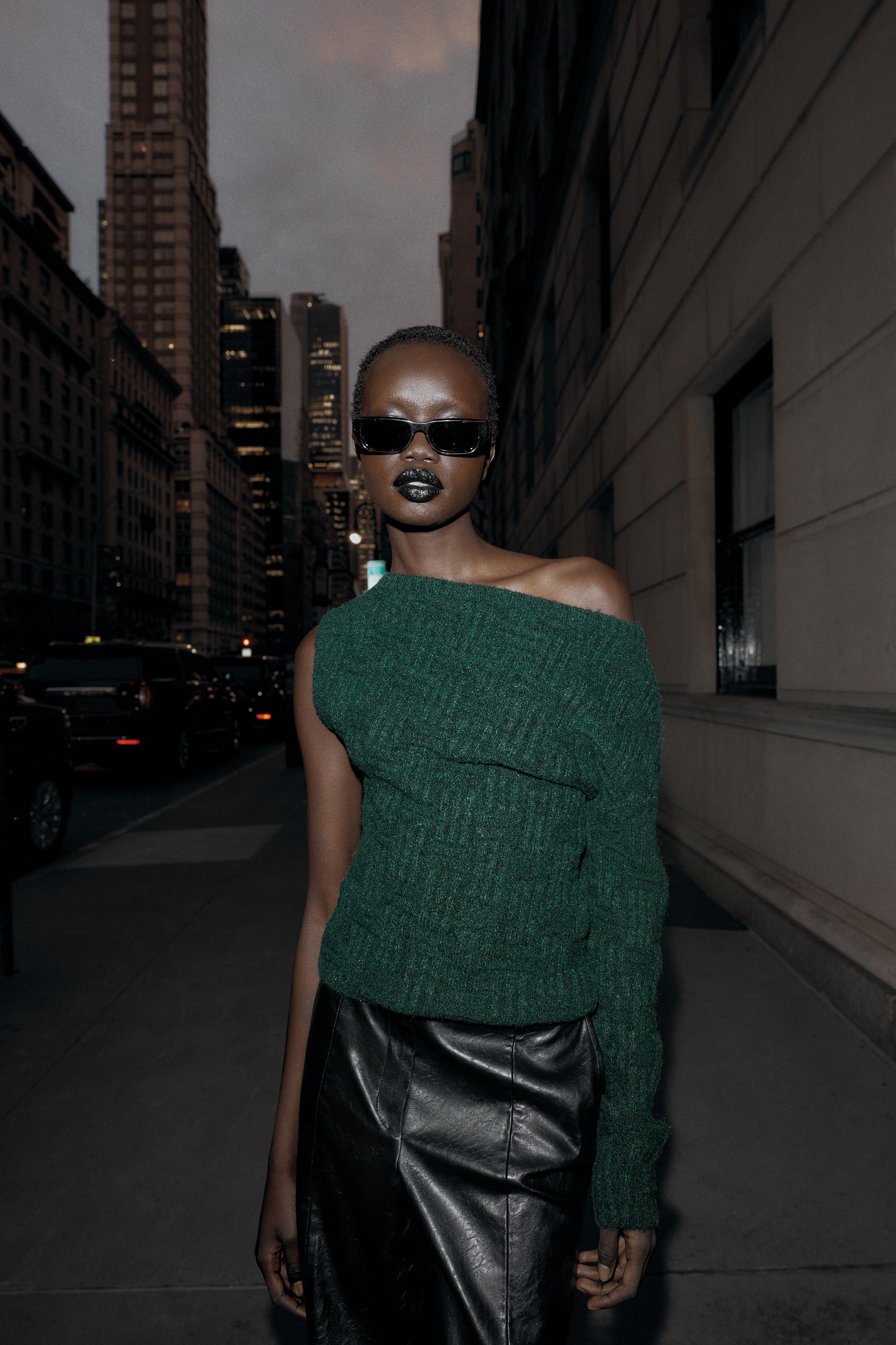 アシンメトリーテクスチャーニットセーター - ボトルグリーン | ZARA