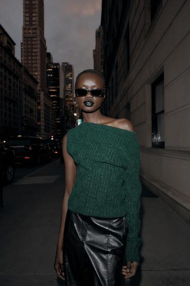 Zara ASYMMETRIC TEXTURED KNIT JUMPER - Bottle green - Image 0