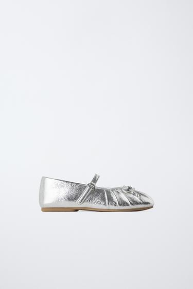 BAILARINA METALIZADA - Plata de Zara