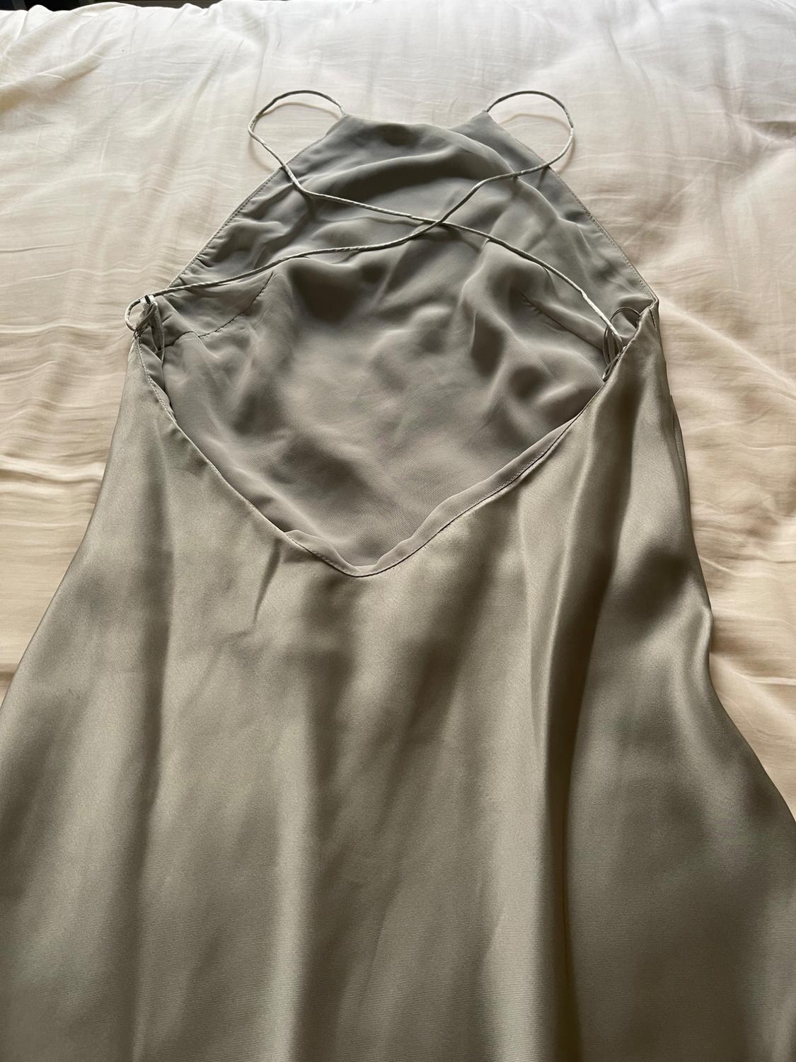 VESTIDO LENCERO SATINADO - Image 5