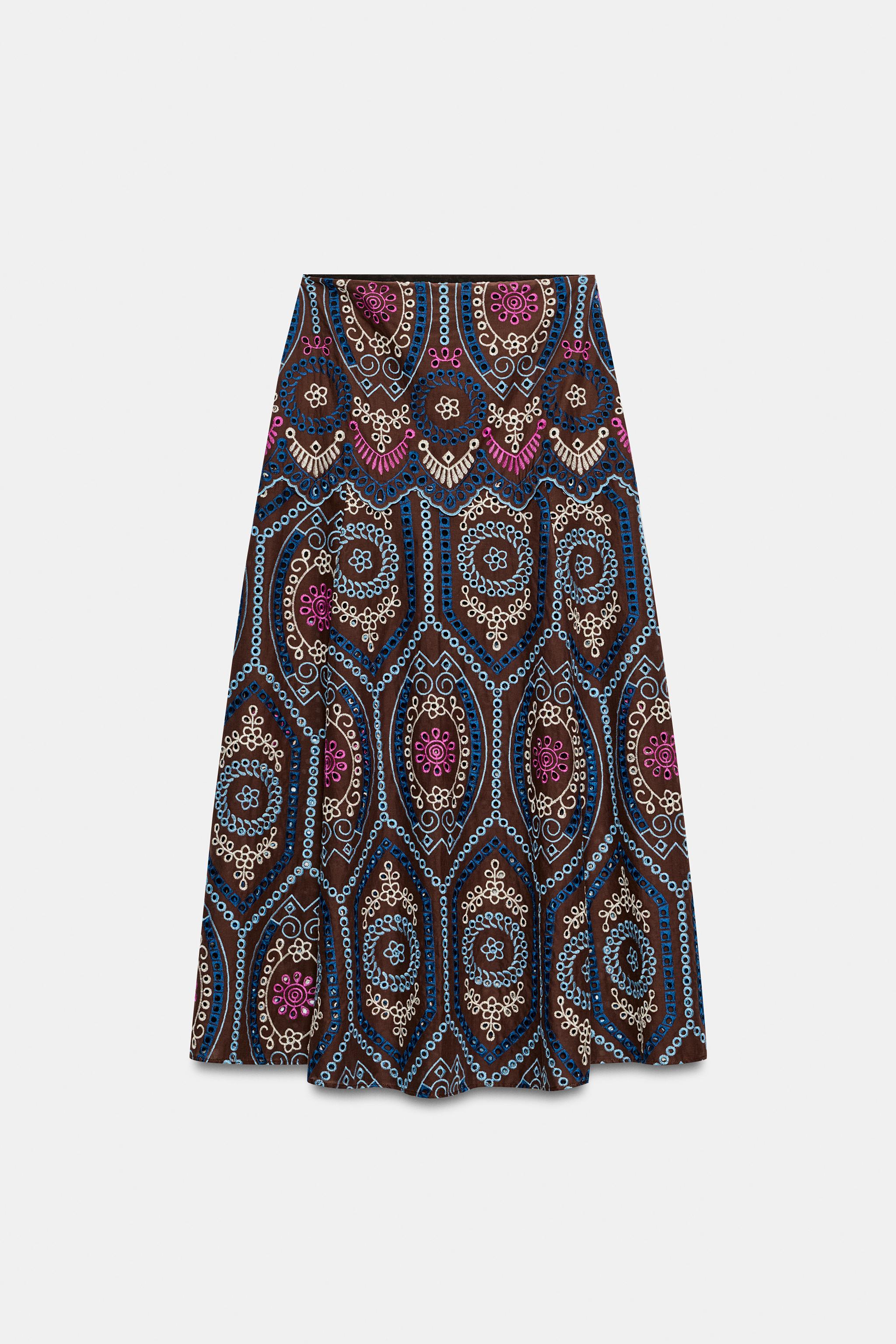 JUPE MI-LONGUE BRODERIES PERFORÉES