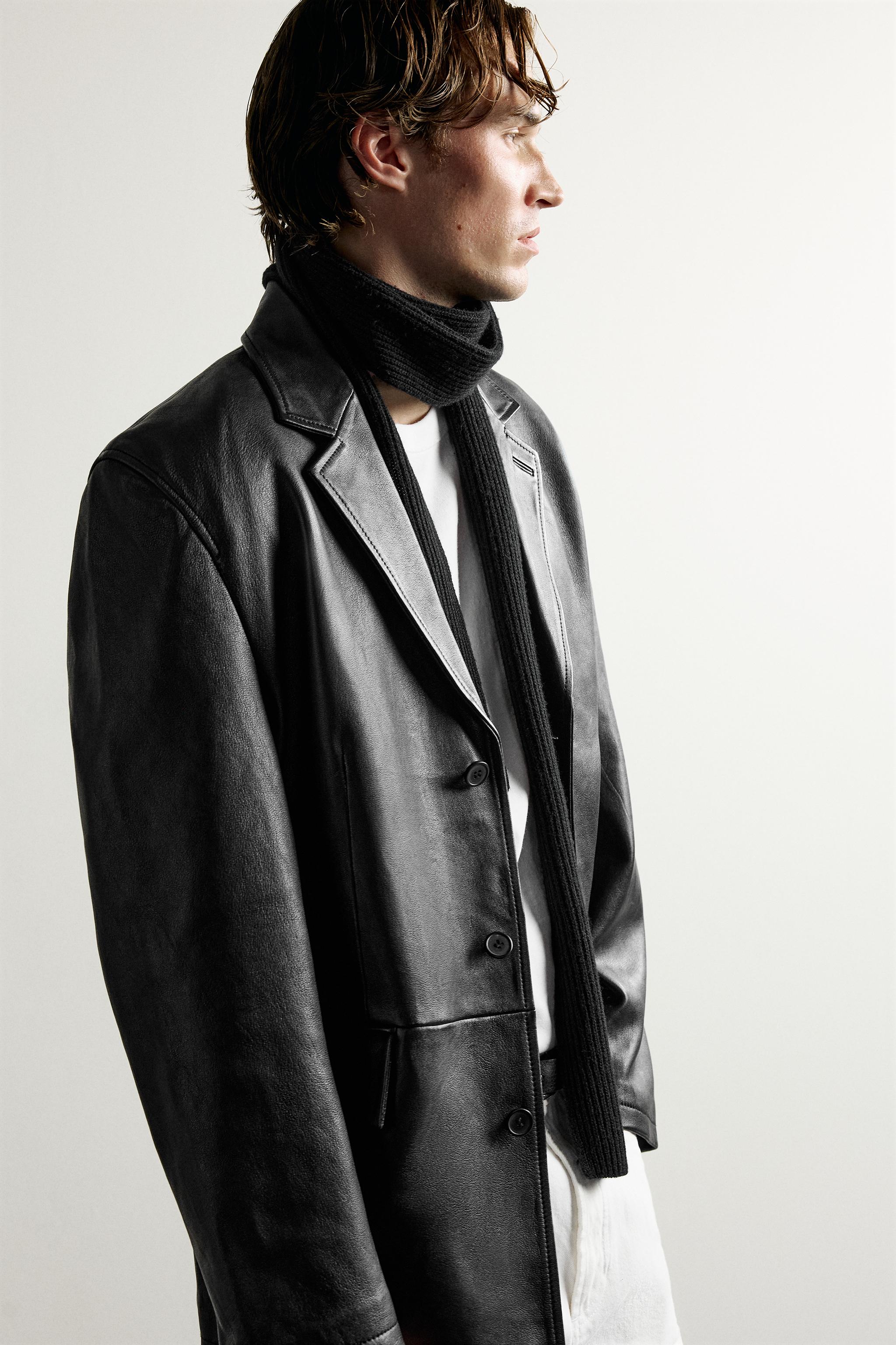RELAXED-FIT LEATHER BLAZER