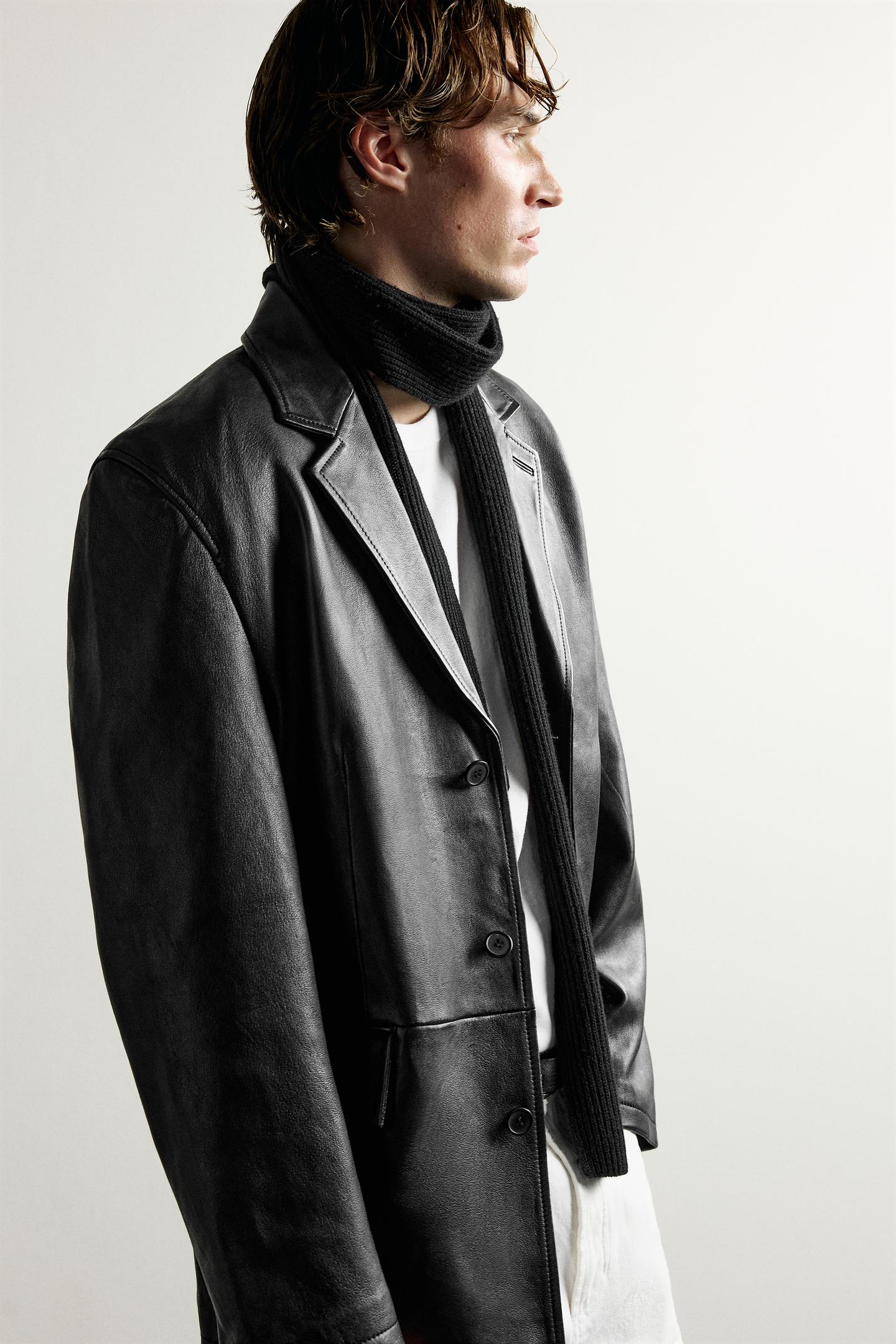 Мужской пиджак Zara Relaxed-Fit Leather Blazer, цвет: Чёрный — фото 5