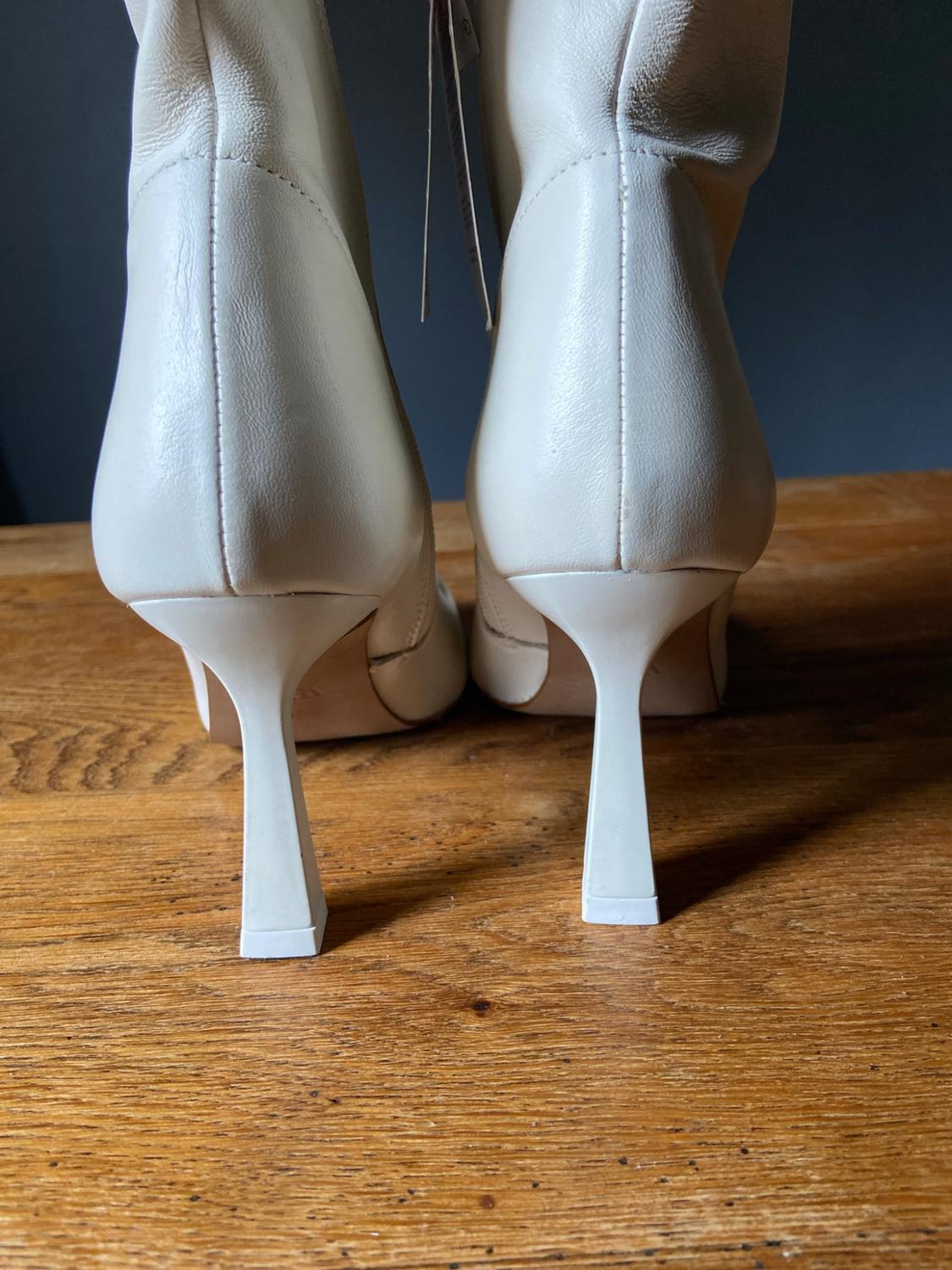 LEATHER HIGH-HEEL ANKLE BOOTS - Image 2