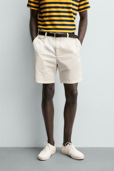 SHORT REGULAR FIT AVEC PLIS - Blanc cassé de Zara - Image 1