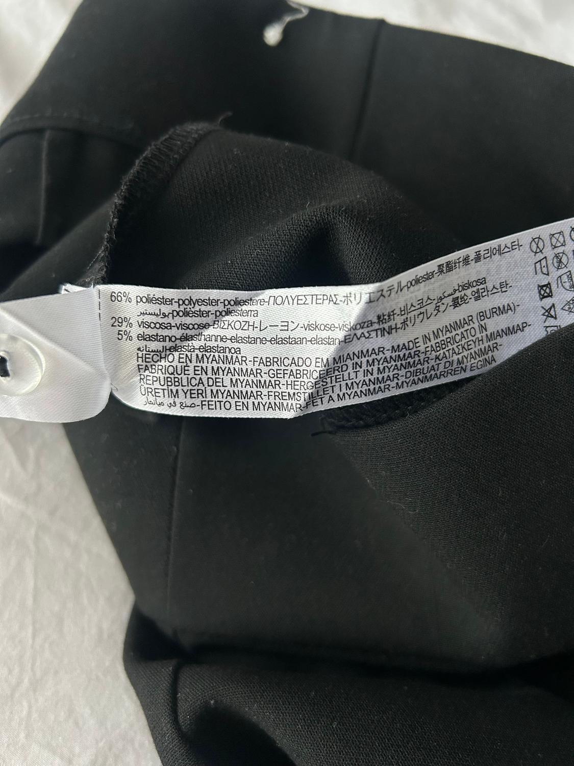 PANTALÓN LEGGING NEGRO - Image 7