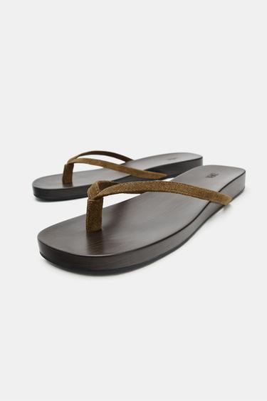SANDALES PLATES EN CUIR SUÉDÉ - Marron foncé de Zara - Image 3