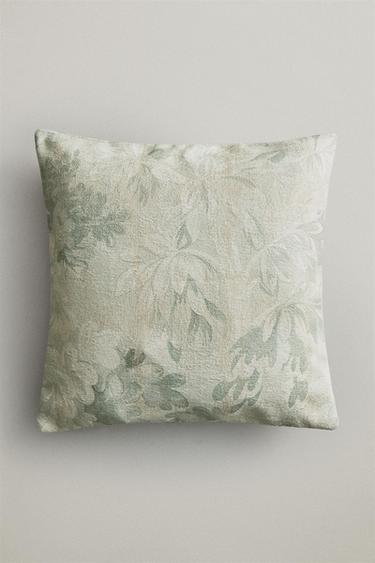 CHENILLE CUSHION COVER - Light green by Zara