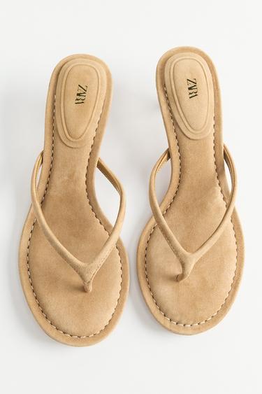 SANDALIA TACÓN SERRAJE - Marrón de Zara