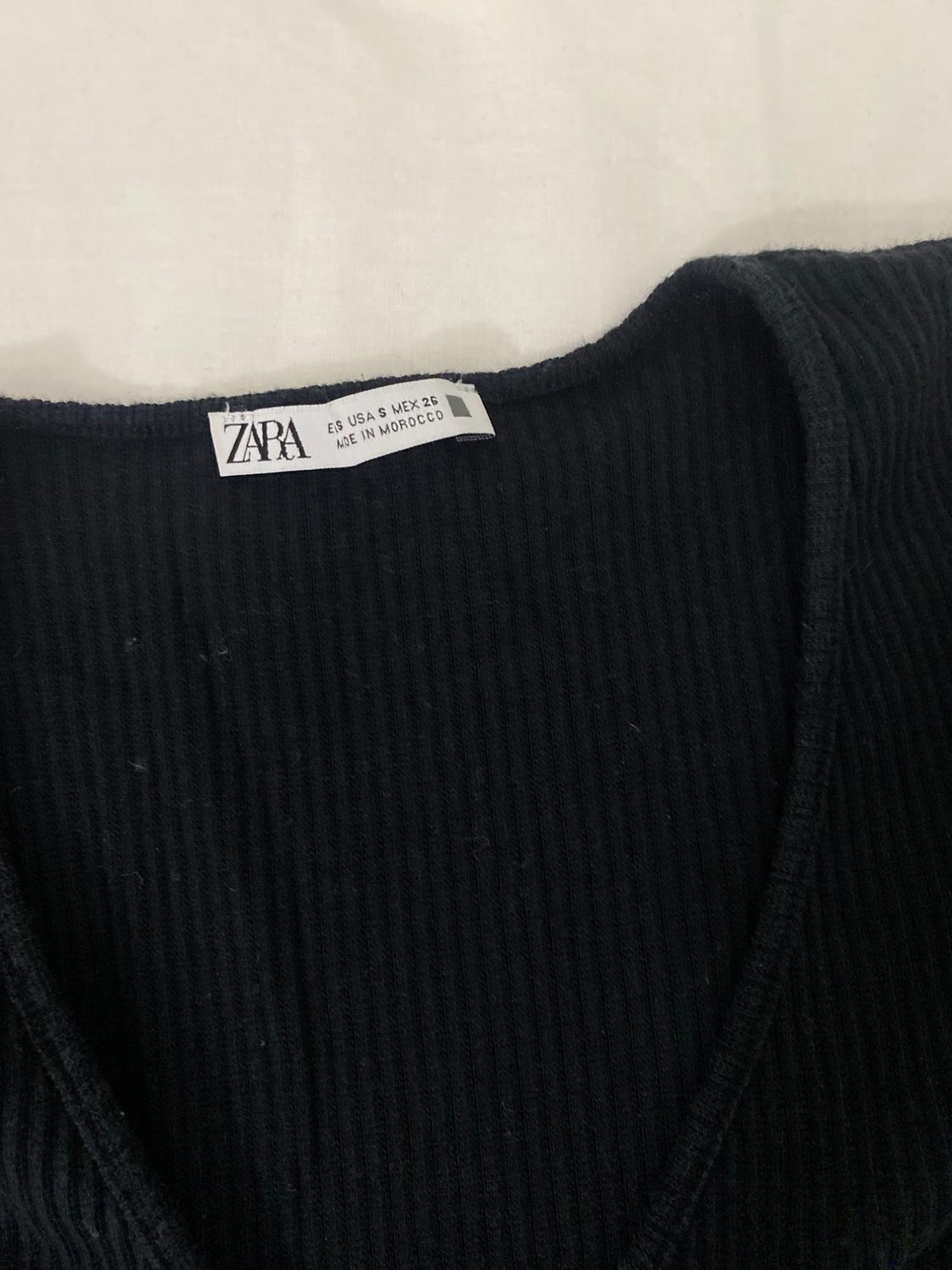 RIBBED TOP WITH TIED DETAIL - Image 3