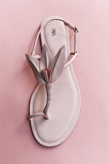 FLAT FLOWER SANDALS - Pink by Zara