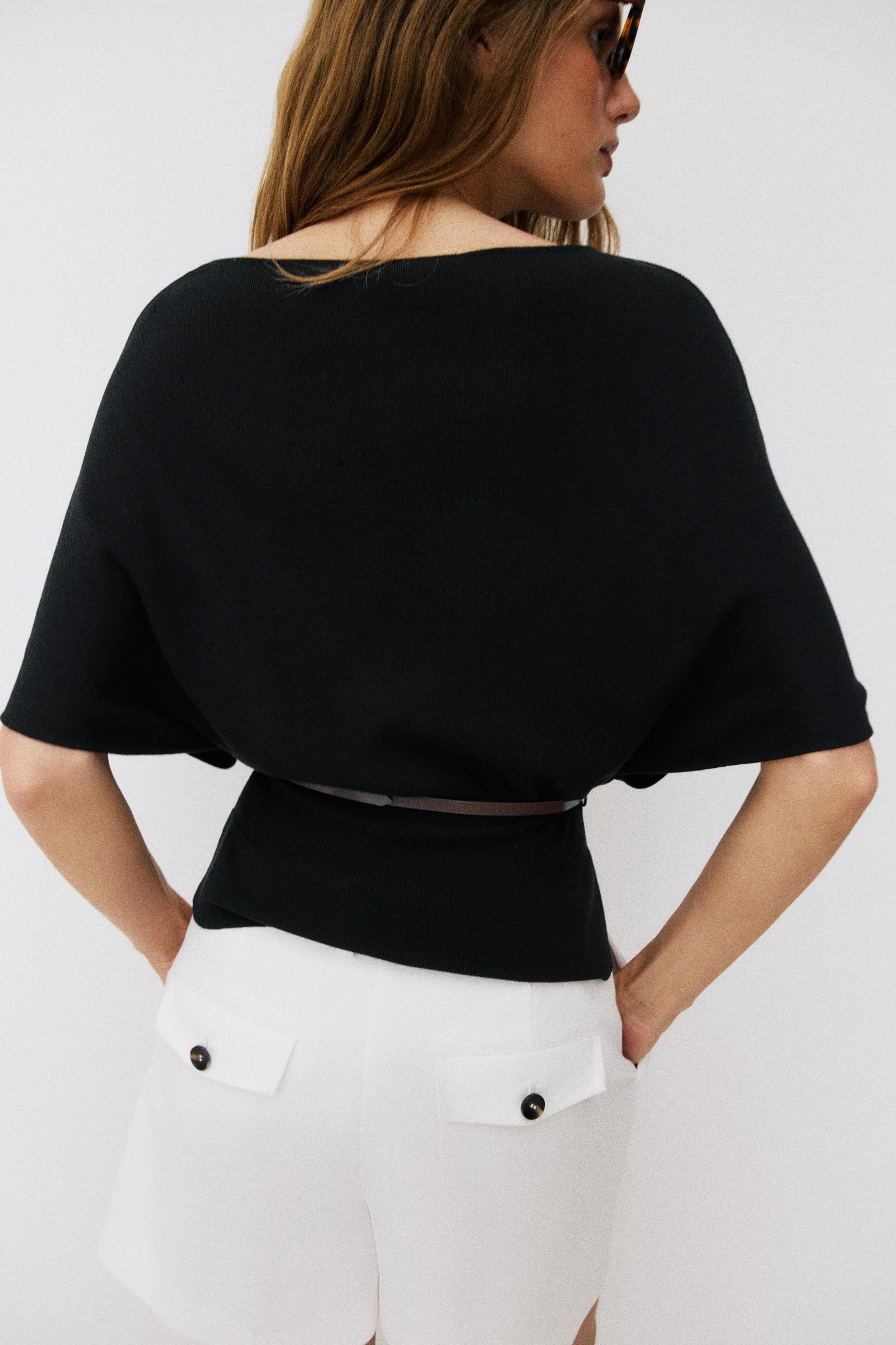 BELTED KNIT TOP