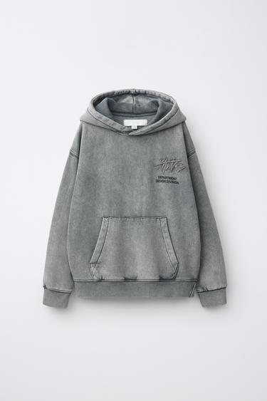 KAPUZENSWEATSHIRT MIT GEWASCHENEM EFFEKT UND SCHRIFTZUG - Grau von Zara