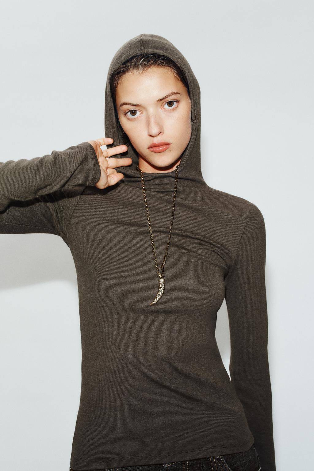 SLIM FIT HOODED T-SHIRT