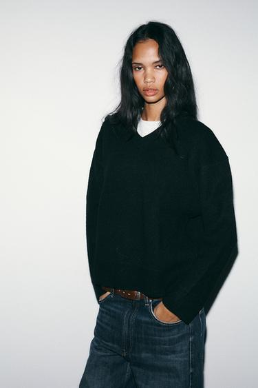 PLAIN KNIT V-NECK JUMPER - Black by Zara