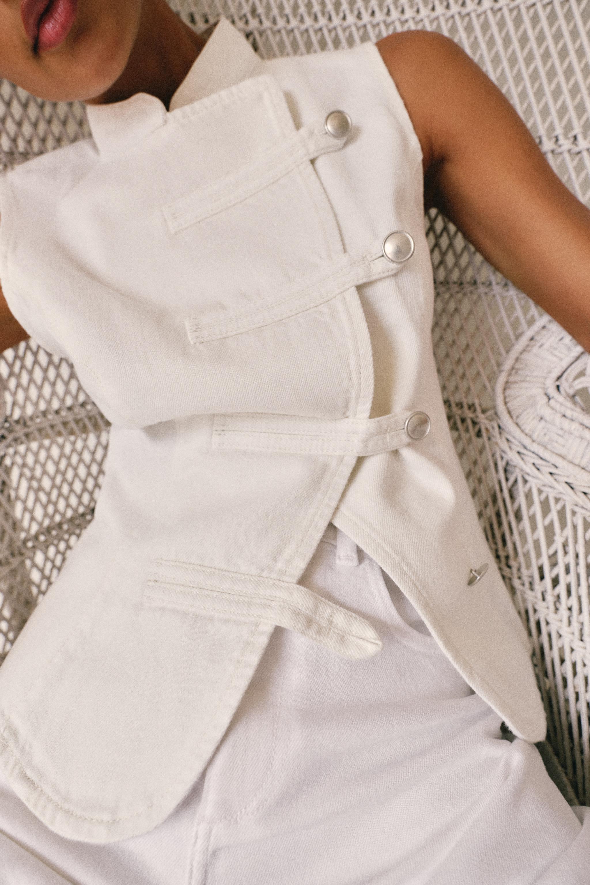 Zara Z1975 SÜSLÜ DÜĞMELİ DENIM TOP görsel 2