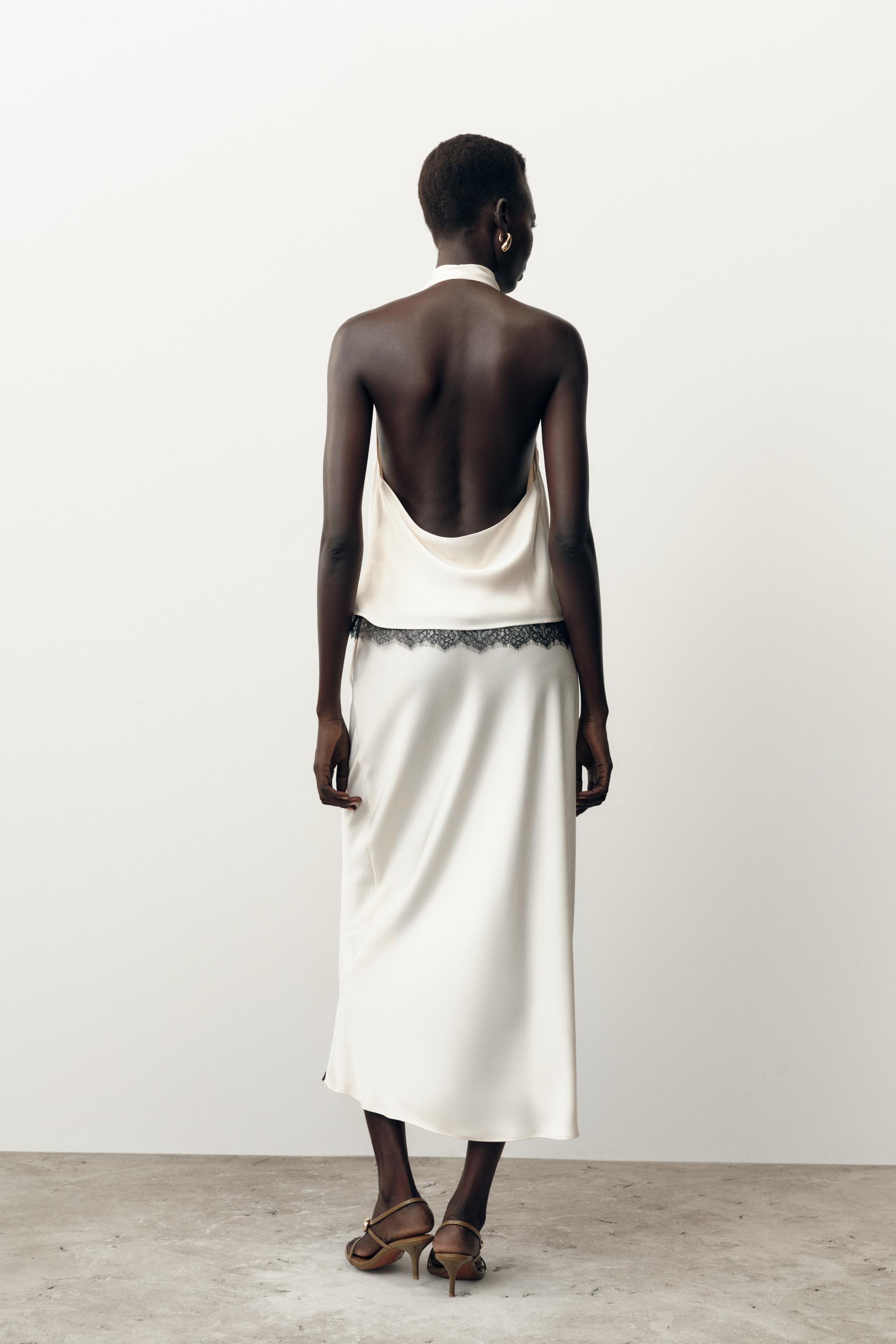 サテン地レースホルターネックトップス - エクリュ | ZARA Japan サテン地レースホルターネックトップス - エクリュ | ZARA Japan