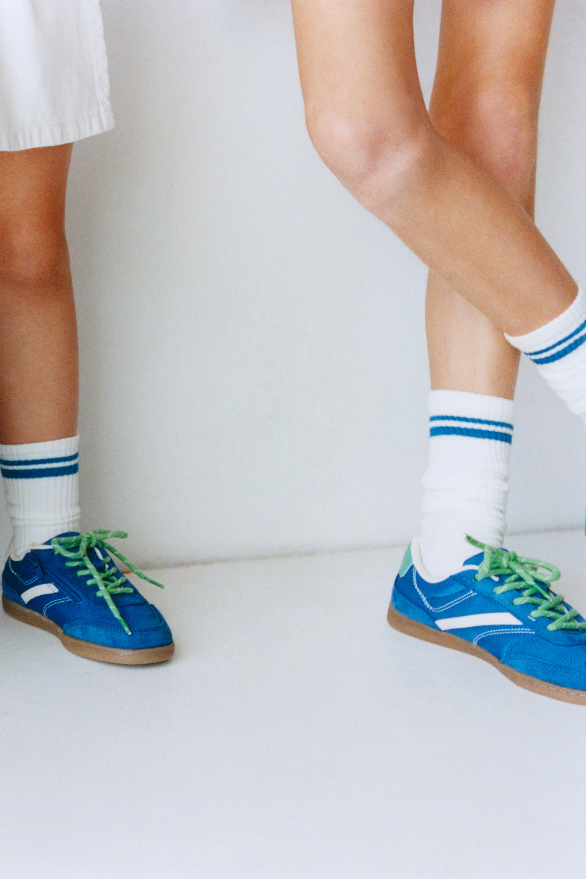 RETRO SNEAKERS — Blue