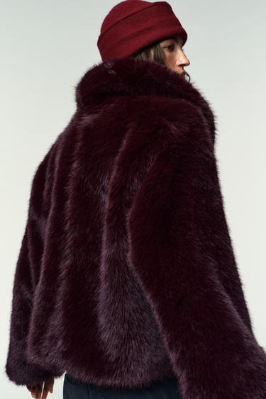 VESTE EFFET FOURRURE AVEC BRANDENBOURGS - Bordeaux de Zara - Image 5