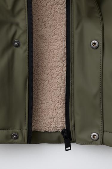 RUBBERISED WATER-REPELLENT FAUX SHEARLING JACKET - Khaki by Zara - Image 7
