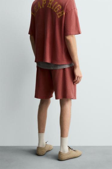 BERMUDA STRUCTURÉ OUVERTURE VARSITY - Rouge de Zara - Image 2