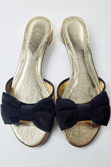METALLIC FLAT SANDALS WITH BOW DETAIL — Gold 1