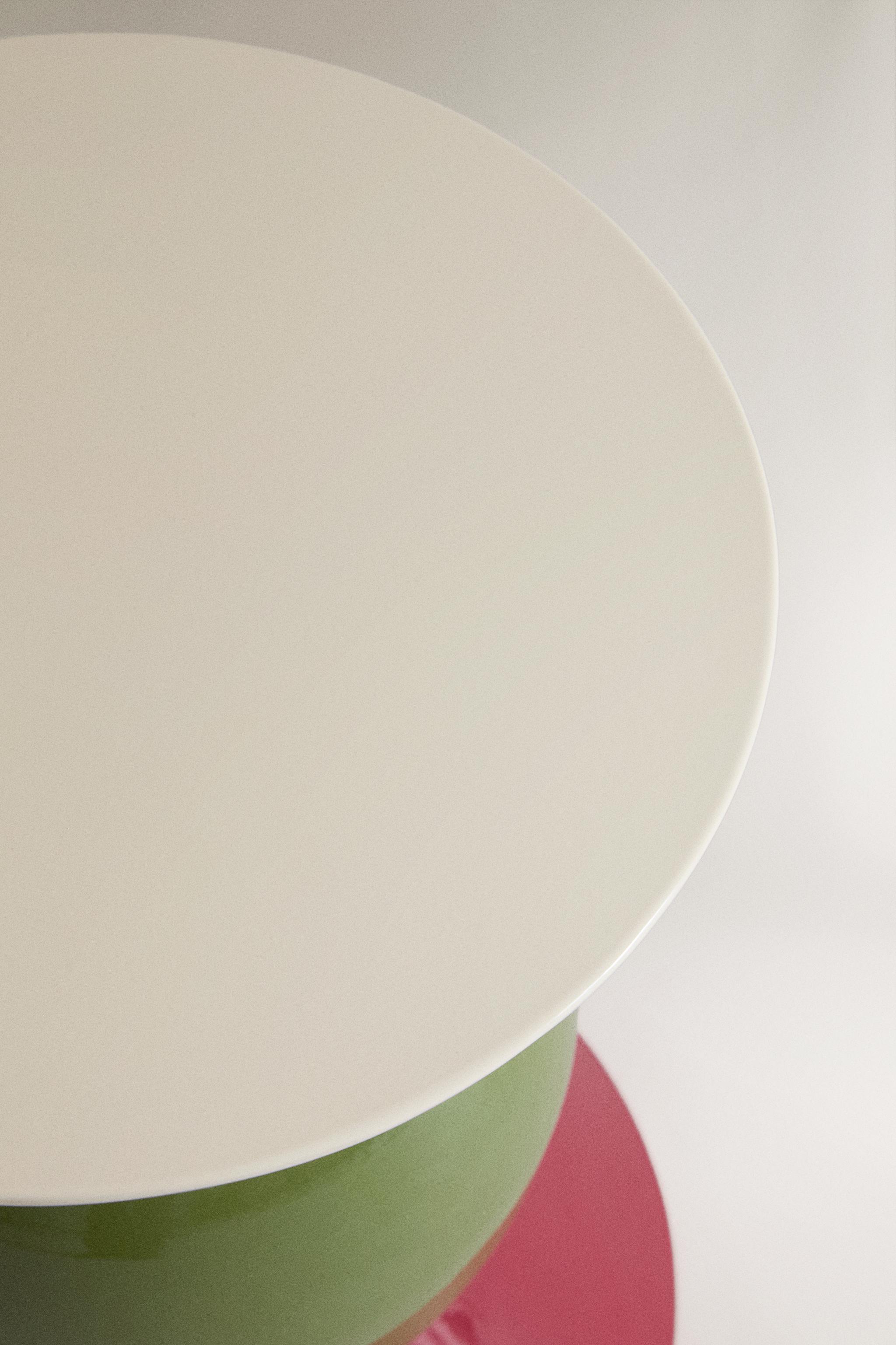 TABLE D’APPOINT MÉTAL FORMES GÉOMÉTRIQUES