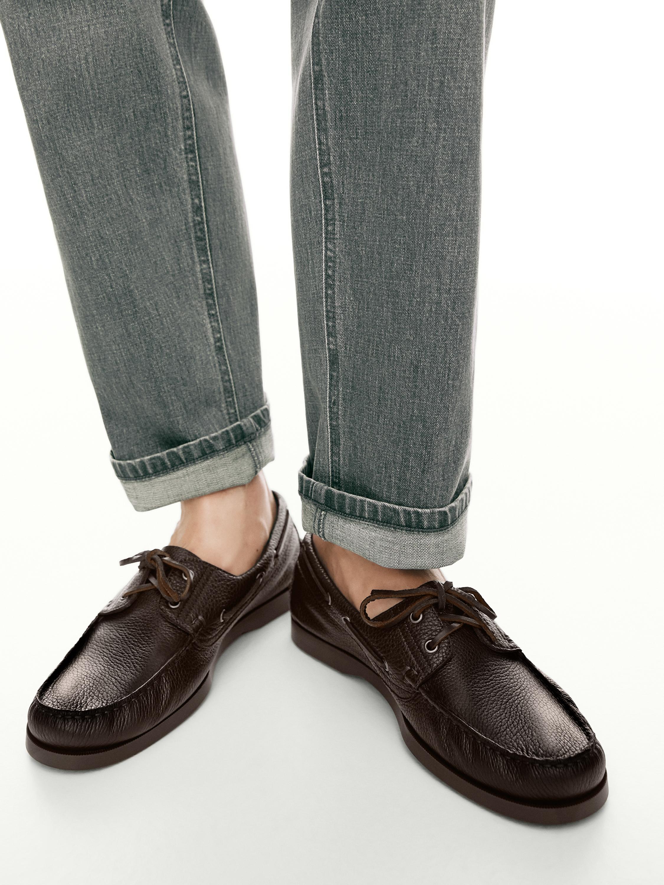 Leather deck shoes