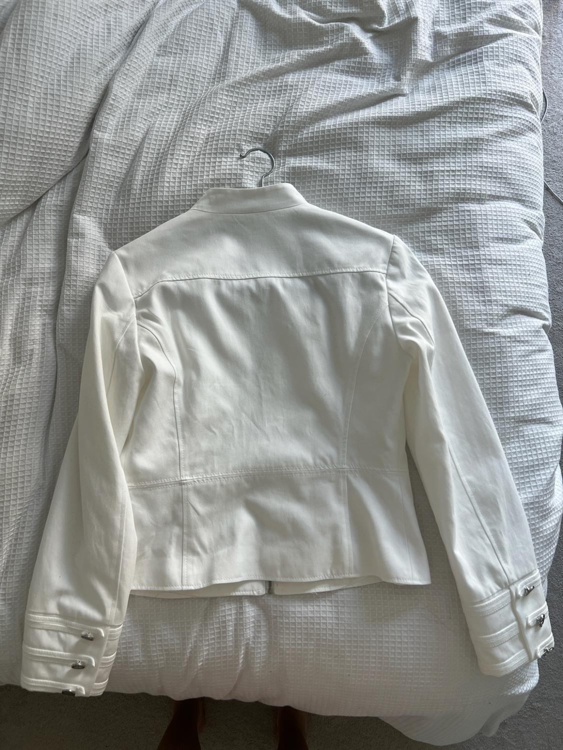 HIGH COLLAR BUTTONED BLAZER - Image 4