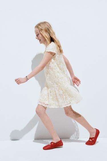 VESTIDO TUL FLORES - Crudo de Zara