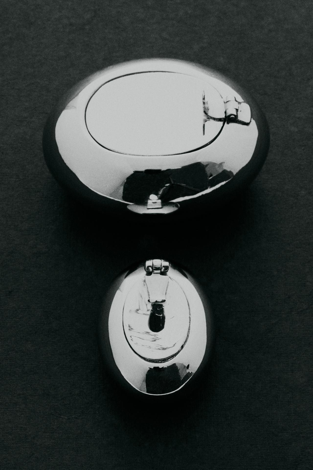 CHROME ASHTRAY — Silver